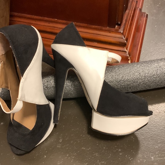 Platform high heels - Picture 4 of 6